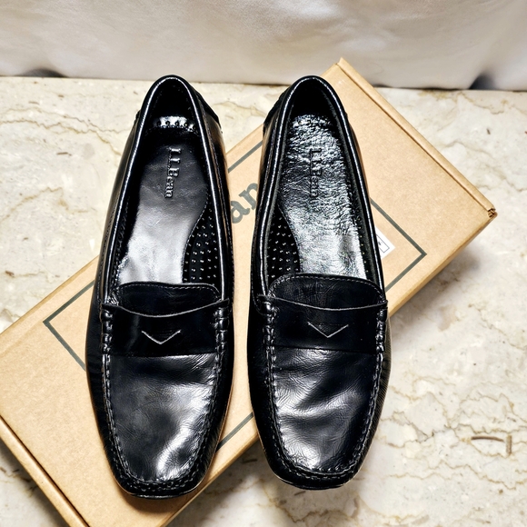 NIB L.L. Bean Womens Black Patent Leather Slip On Penny Loafers Moccasins 8M - Picture 3 of 6